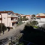 Guest house Mira Vodice