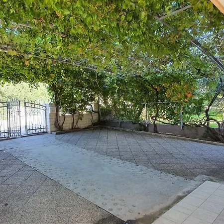 Mira Affittacamere Vodice