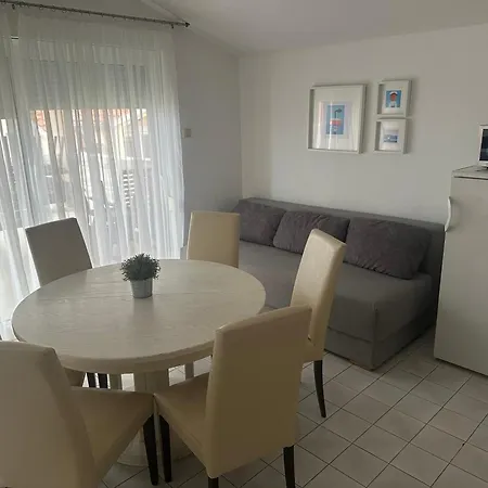 Mira Guest house 3*
