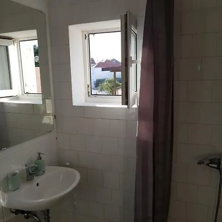 Guest house Mira Vodice
