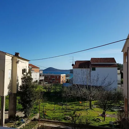 Mira Guest house